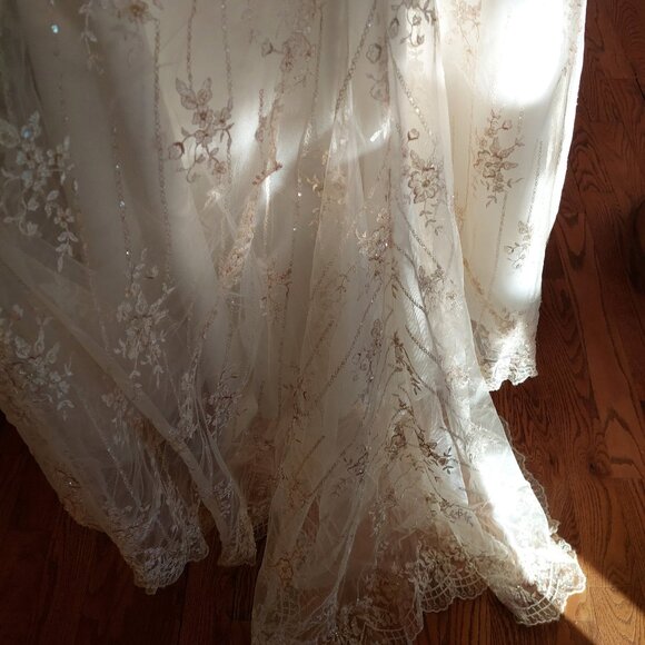 Casablanca Bridal Regal Romance Ivory beaded Sq neck mermaid Dress - Picture 17 of 17